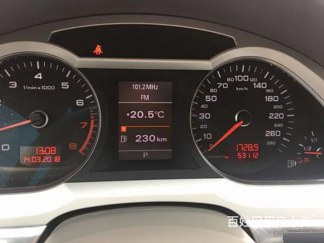 奥迪A6 2012款 A6L 2.0TFSI 无级 - 图片 2