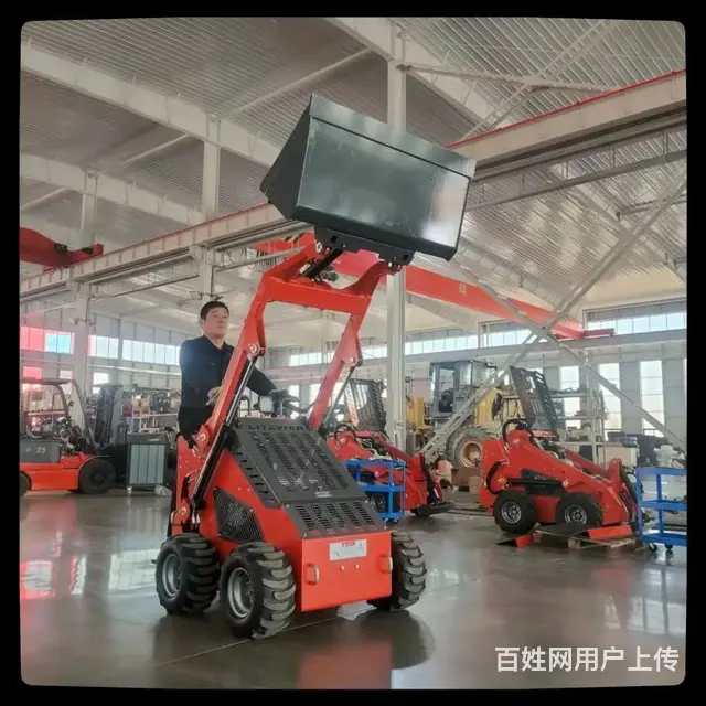 滑移小型装载机现货柴油四驱动小铲车D - 图片 1