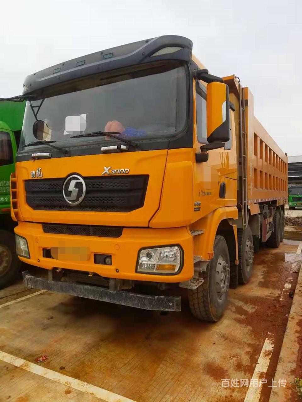 德龙x3000 自卸车 前四后八 8米2箱国五