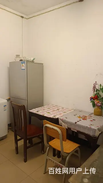立新大道蒸阳花苑小区2楼1室配套装修好家具家电齐全月租500 - 图片 1
