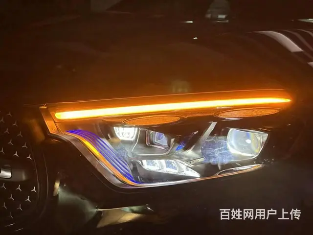 23款24款奔驰GLC升级原厂流星雨数字大灯展示 - 图片 5