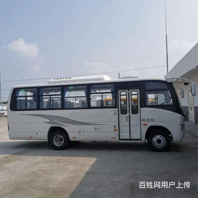 接送职工上下班的客运通勤车 - 图片 1
