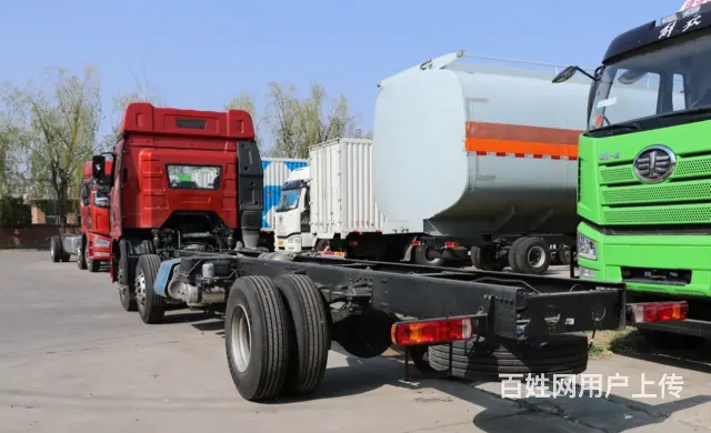 9米6 前四后四 解放 厢式货车 国6 - 图片 4