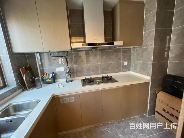 老八 中文澜府白鹭精装四房，电梯中层 南北通透采光佳拎包入住 - 图片 8